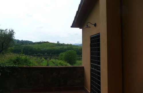 Serravalle Pistoiese House | country house- oratory- with private garden