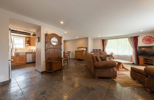 Port Angeles House | Country home just minutes from town