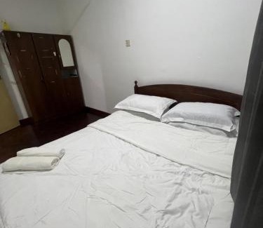 Kampung Minintod Apartment | Country Homestay KK