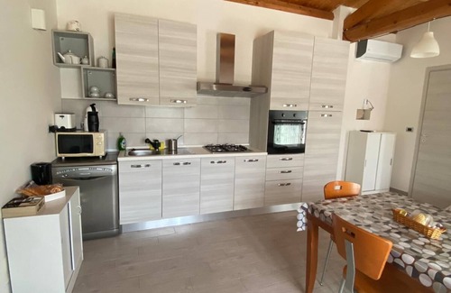 Sulmona House | Country house 5 minutes from downtown with garden and private parking space