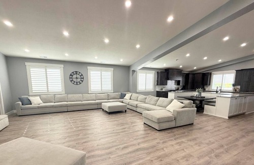 Box Elder County House | Country House and Utah Gathering Place