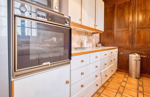 Perigueux Villa | Country House 'Barbadeau' – Pool, 16th Century Château, Exceptional Stays