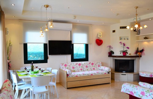 Maleme Villa | Country House 'Belle Verte Villa Maleme' with Private Pool, Private Terrace and Wi-Fi