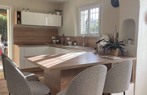 Cabannes House | Country house between Alpilles and Luberon.