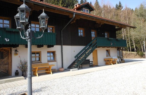 Kollnburg House | Country house for groups and large families in a dream location (aktivCard)