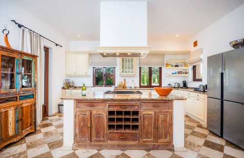 Manacor Villa | Country House 'Fortuna' with Mountain View, Private Pool and Wi-Fi