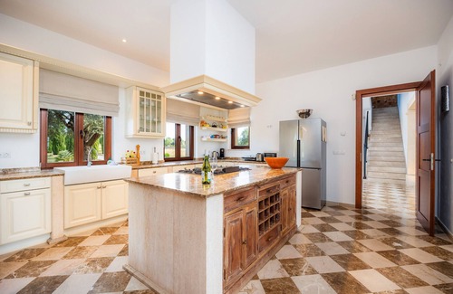 Manacor Villa | Country House 'Fortuna' with Mountain View, Private Pool and Wi-Fi