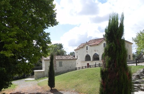 Belfort-du-Quercy Other | Country house with independent sheepfold for 8 people