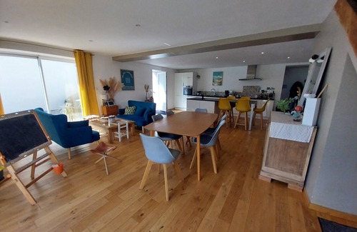 Ploneour-Lanvern House | Country house 5 km from Pointe de la Torche