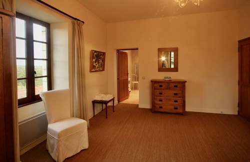 Albas House | Country house in courtyard with private pool & grounds
