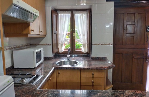 Cuenco House | Country House 'La Casina De Cuencu' with Mountain View, Private Terrace and Wi-Fi