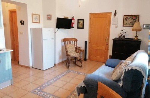 Cazorla House | Country House 'La Parra' with Mountain View, Shared Pool and Wi-Fi