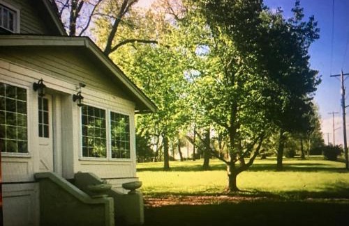 Independence House | - Country House on 1 Acre 4 Beds Great for Events or a quiet weekend!