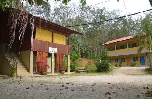 Gua Musang House | Country house Pulai Holiday Village