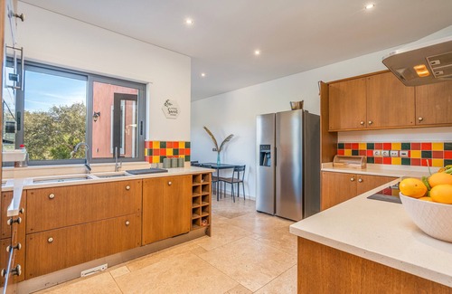 Silves Villa | Country House 'Quinta Dos 4 Ventos' with Private Pool, Wi-Fi and Air Conditioning