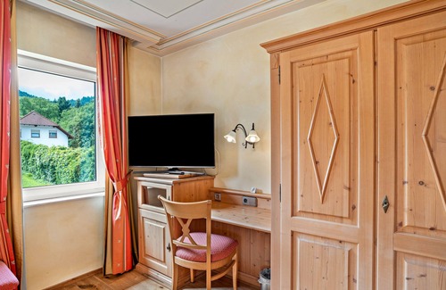 Buehlertal Apartment | Country House Room 'Heimatliebe' with Mountain View, Wi-Fi and Air Conditioning