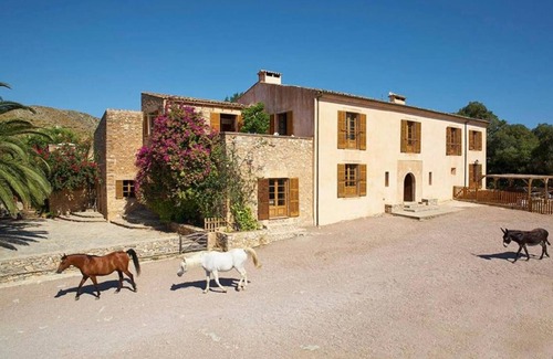 Capdepera Villa | Country House 'Sa Mesquida De D’alt' with Sea View, Private Pool and Wi-Fi