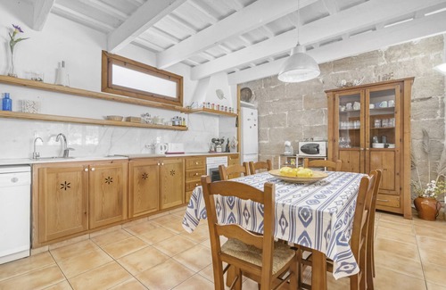 Alayor Villa | Country House 'Son Sanxo' with Shared Pool, Private Terrace and Wi-Fi