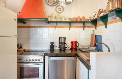 Gourna Villa | Country House 'Villa Via Savoia' with Sea View, Wi-Fi and Air Conditioning