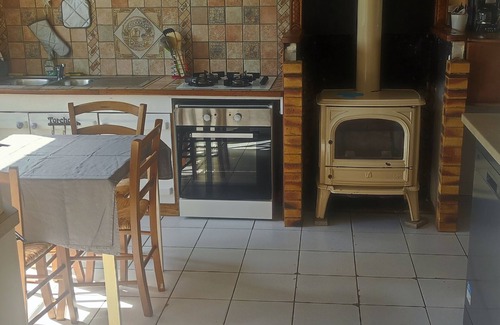 Pleguien House | Country house with 800 m2 of land