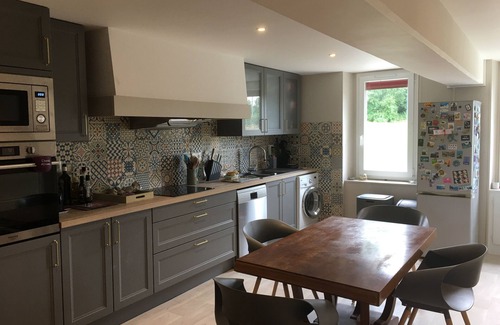 Eguzon-Chantome House | Country house with swimming pool 2 bedrooms (one in the garden!)