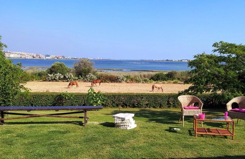 Elmas House | Country house with view of Cagliari lagoon and large garden