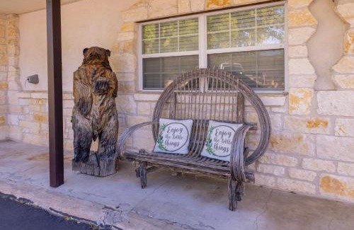 Fredericksburg Hotel | Country Inn Motel