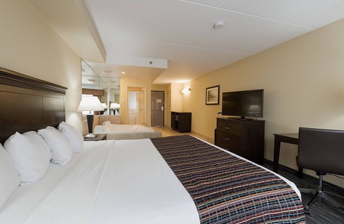 Niagara Falls Hotel | Country Inn & Suites by Radisson, Niagara Falls, ON