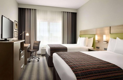 Indianola Hotel | Country Inn & Suites by Radisson, Indianola, IA