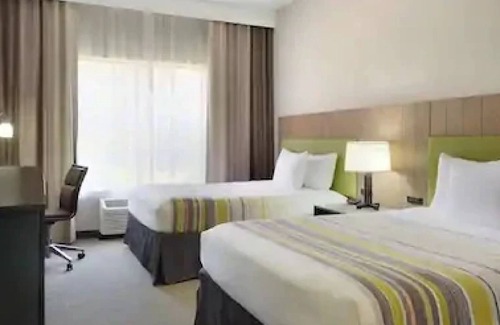 Brunswick Hotel | Country Inn & Suites by Radisson, Brunswick I-95, GA