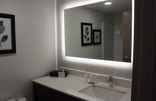 Spring Hill Hotel | Country Inn & Suites By Radisson, Dunbar - Charleston