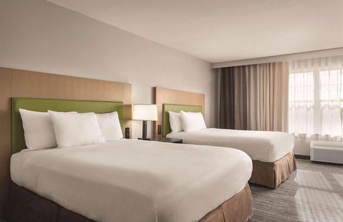 Dubuque Hotel | Country Inn & Suites by Radisson, Dubuque, IA