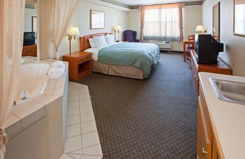 Lansing Hotel | Country Inn & Suites by Radisson, Lansing, MI