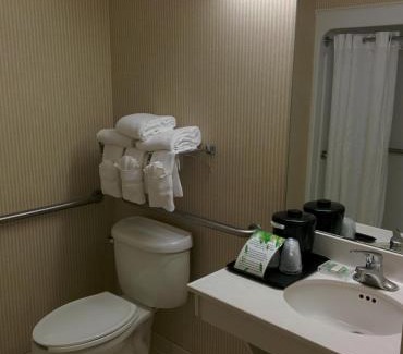 Mount Saint Joseph Hotel | Country Inn & Suites by Radisson, Cincinnati Airport, KY