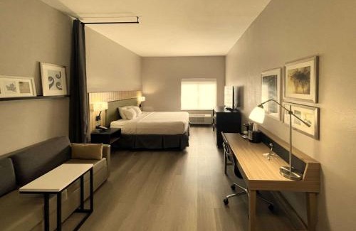 Midway Hotel | Country Inn & Suites by Radisson, Midway - Tallahassee West
