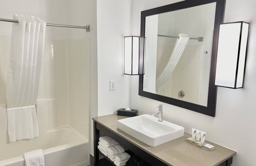 Tucson Hotel | Country Inn & Suites by Radisson, Tucson Airport, AZ