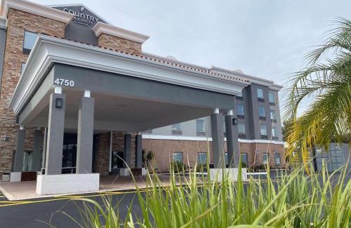 Tampa Hotel | Country Inn & Suites by Radisson, RJ Stadium - Tampa Airport East