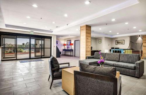 Central Oklahoma City Hotel | Country Inn & Suites by Radisson, Oklahoma City at Northwest Expressway, OK