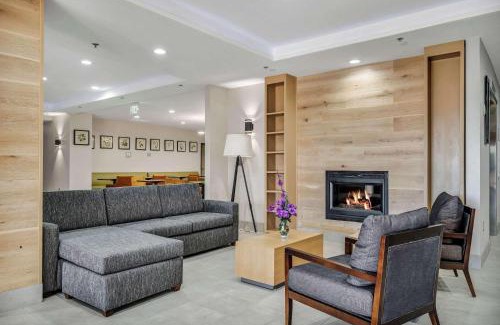 Central Oklahoma City Hotel | Country Inn & Suites by Radisson, Oklahoma City at Northwest Expressway, OK