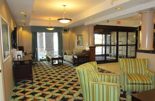 Garden City Hotel | Country Inn & Suites by Radisson, Murrells Inlet, SC