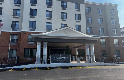 Travis - Chelsea Hotel | Country Inn & Suites By Radisson Staten Island NY