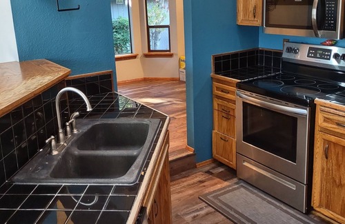 Waller House | Country Living Near The City 10 minutes from Tacoma waterfront and downtown