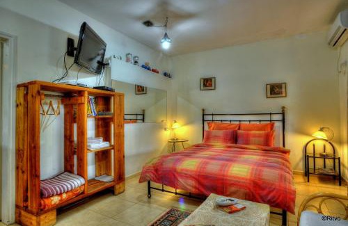 Manot House | Country lodging in Manot