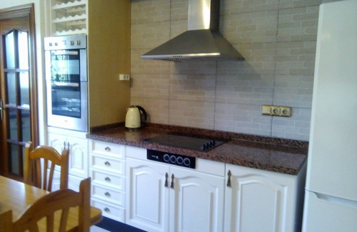 Castalla Villa | Country Mansion with Pool, Jacuzzi Hot Tub ,Tennis /Football court, Aircon ,WIFI