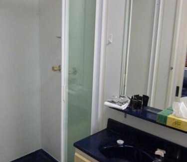Raceview Hotel | Country Motel Ipswich