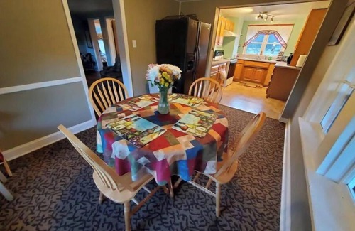 Barnardsville Other | Country Mountain Getaway! Relax, Unplug, Unwind! 110+ yr.old Renovated Farmhouse