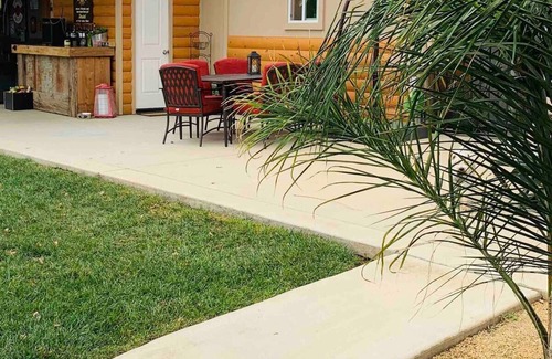 Woodland Apartment | Country Poolhouse Retreat near SMF/UC Davis Campus