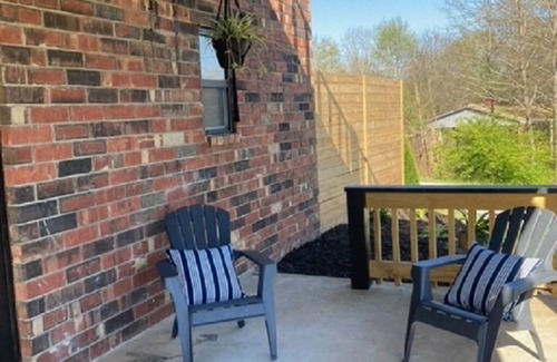 Jones Mills Condo | Country setting, only 20 minutes to downtown Hot Springs and Oaklawn Racetrack.