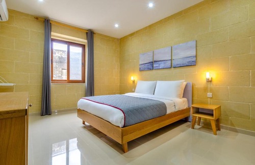 Sannat Bed & Breakfast | Country Stays Hostel