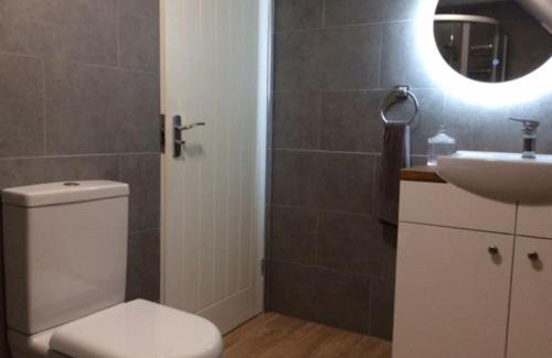 Malmesbury Apartment | Country Studio Apartment